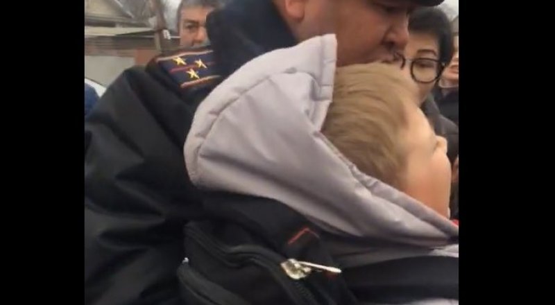 кадр из видео