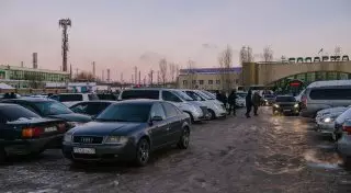 Что изменилось на парковке вокзала Астаны после критики Исекешева