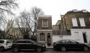 Миллион долларов за 27 квадратов: Цена одного из самых маленьких домов Лондона
