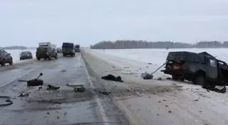 Врачи рассказали о выживших в автокатастрофе близ Караганды отце и маленьком сыне