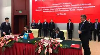 Железнодорожные администрации РК и КНР договорились наращивать грузопотоки