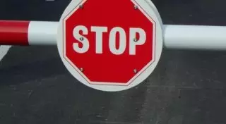 Полиция Астаны предупреждает водителей об ограничениях на дорогах