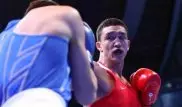 Казахстанский боксер трижды за две минуты отправил соперника в нокдаун
