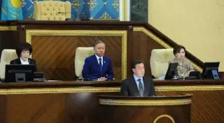 Увеличение в 2 раза выпуска отечественных лекарств снизит импортозависимость - Мамин