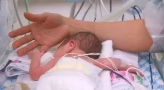 Небывалый случай: Мертвая женщина родила ребенка в гробу