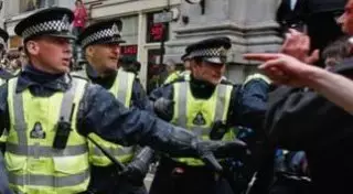 Массовая поножовщина произошла в центре Манчестера: есть раненые