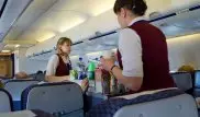 Стюардессы назвали напиток, который лучше никогда не заказывать в самолете