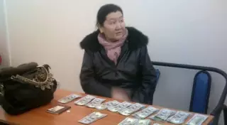 Репатриантке из КНР вернут 40 тысяч долларов, отобранные на границе с Казахстаном