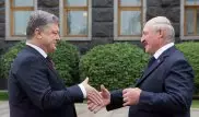 Встреча Порошенко и Лукашенко: голая женщина и обморок пограничника