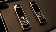 Разорившаяся Vertu устроила небывалую распродажу золотых телефонов
