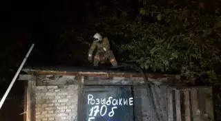 Три гаража сгорели за сутки на одной улице в Алматы