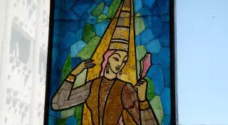 "Енлик - Кебек", "Сулушаш", "Одевание невесты". Где находятся монументальные памятники Алматы