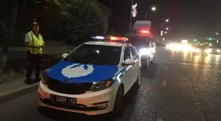 Полицейские организовали облаву на центральной улице Шымкента