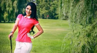 Чемпионка КВН из "АзияMIX" приняла участие в съемках календаря в Алматы