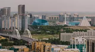 Переименование Астаны, квартиры без туалетов и автобусный сбор. Как удивляли чиновники и депутаты