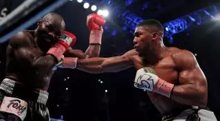 Энтони Джошуа одержал 20-ю подряд победу нокаутом