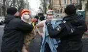 Голые активистки Femen "сравнили" 2013 и 2017 годы в Украине