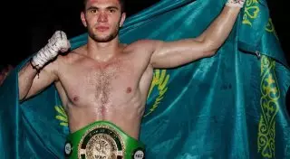 Казахстанец Али Ахмедов победил небитого американского боксера