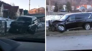 Внедорожник снес ограждение на ВОАД в Алматы