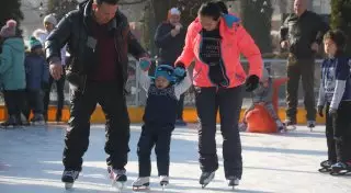 Очередной бесплатный каток заработал в Алматы