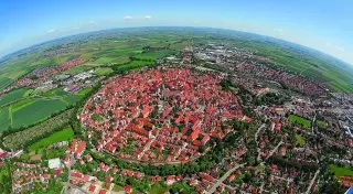 Город, состоящий из 72 тонн алмазов