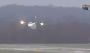 Видео с виртуозной посадкой самолета напугало пользователей Сети