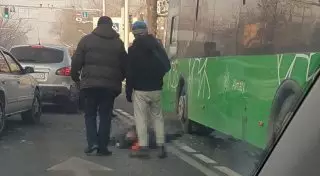 Мужчина пострадал в ДТП с автобусом в Алматы