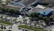 В США власти снесут школу, где были убиты 17 человек