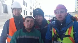 Кто спасал детей из горящей квартиры через окна, рассказали в стройкомпании