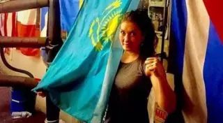 Боксерша из Казахстана Аида Сатыбалдинова дебютировала на профи-ринге в США