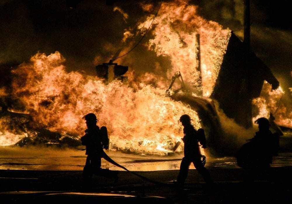 Как не поддаться панике и выжить в толпе при пожаре в общественном месте: 2018-03-27 11:15:47 - прочитайте