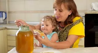 Как предпринимательница вдохнула жизнь в умирающую деревню с помощью меда