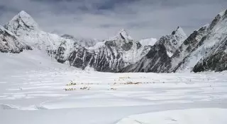 Максут Жумаев прибыл в третий базовый лагерь Эвереста