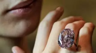 Почему инвесторы верят в бриллианты?