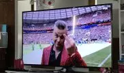 Робби Уильямс показал неприличный жест на открытии ЧМ