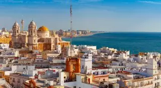 Туда, где поют и танцуют фламенко: магия южной Испании