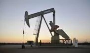 Нефть будет расти, но тенге это не поможет - экономист