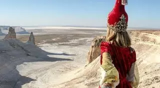 Основатель проекта #FollowMeTo Мурад Османн опубликовал видео из Мангистау