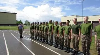 Казахстанцев с дипломами робототехников призвали в армию