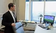 Фото кабинета Медведева удивило россиян