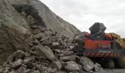 Экскаватор завалило камнями в Кокшетау: машиниста не могут достать уже 10 часов