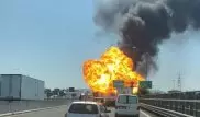 Взрыв бензовоза в итальянской Болонье сняли на видео