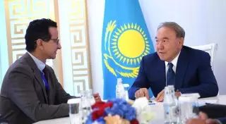 Назарбаев встретился с главой DP World в Актау