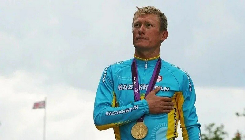 Александр Винокуров - олимпийский чемпион 2012 года в групповой гонке