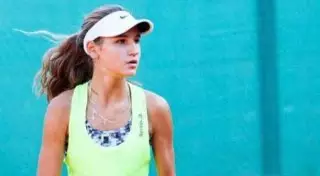 Казахстанская теннисистка выиграла турнир ITF в Бишкеке в одиночке и паре