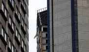 200-метровый небоскреб накренился после землетрясения в Каракасе