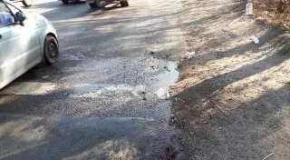 Женщина-инвалид споткнулась и погибла под автобусом в Алматы