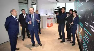 Назарбаев рассказал о создании клуба QazAngels