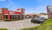 Посетительница KFC сделала неприятную находку в заказанной курице