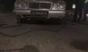 Попавшую под Mercedes женщину 200 метров протащило по дороге в Шымкенте